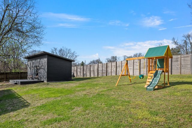 132 Stirton Rd, Nashville, TN 37210