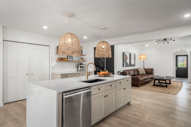 132 Stirton Rd, Nashville, TN 37210