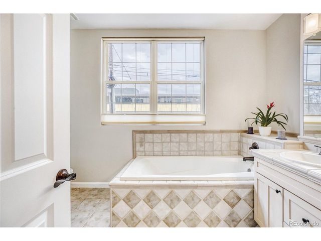 1200 Cherokee St 105, Denver, CO 80204