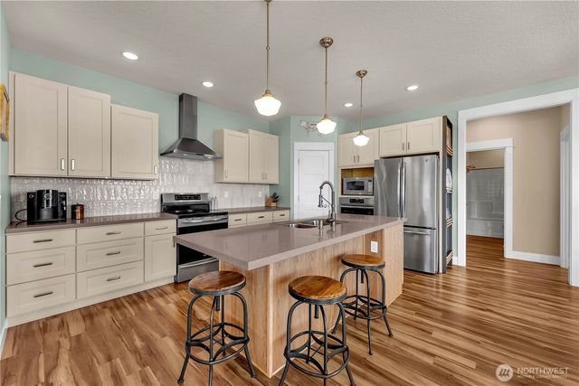 251 Shipview Road, Kalama, WA 98625