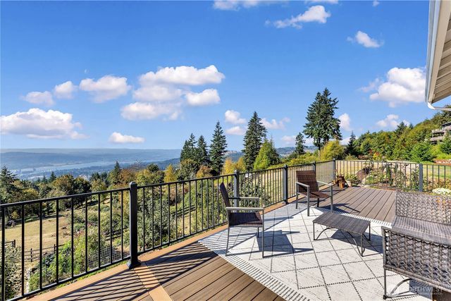 251 Shipview Road, Kalama, WA 98625