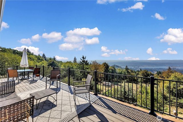 251 Shipview Road, Kalama, WA 98625