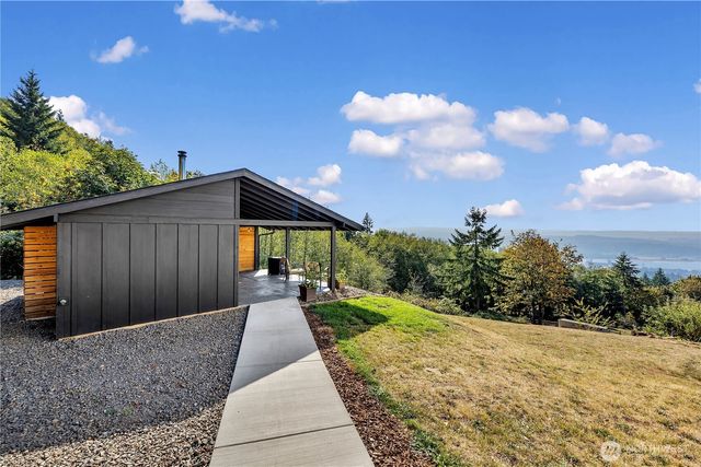 251 Shipview Road, Kalama, WA 98625