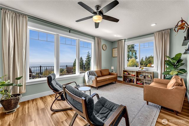 251 Shipview Road, Kalama, WA 98625