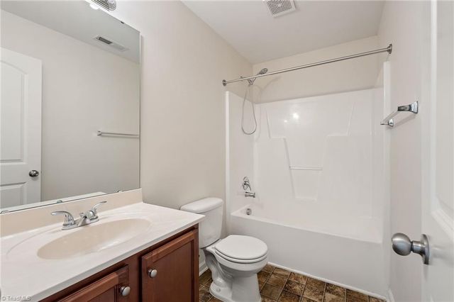 5027 Hogan Point Court, Winston-salem, NC 27127