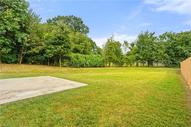 5027 Hogan Point Court, Winston-salem, NC 27127