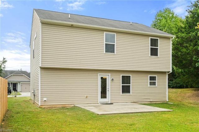 5027 Hogan Point Court, Winston-salem, NC 27127