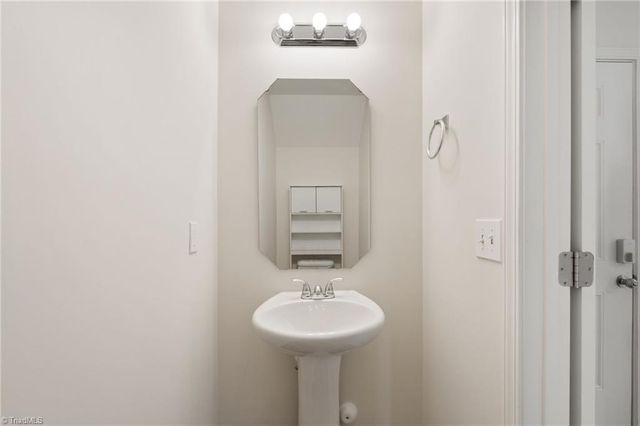 5027 Hogan Point Court, Winston-salem, NC 27127