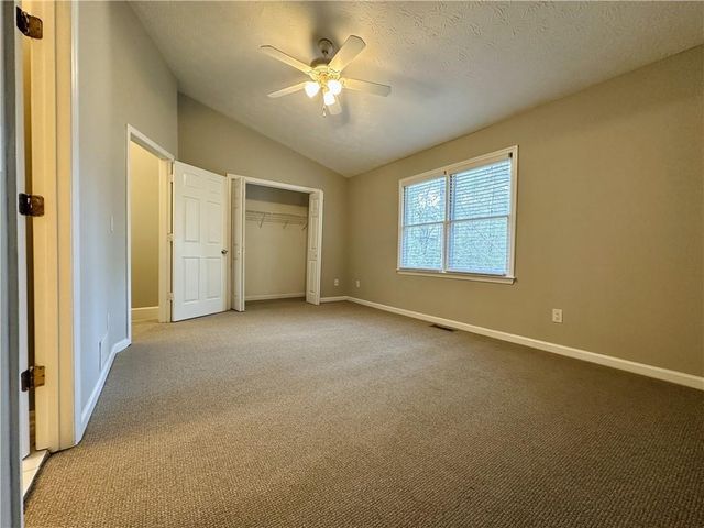 1016 Kennesborough Road NW, Kennesaw, GA 30144