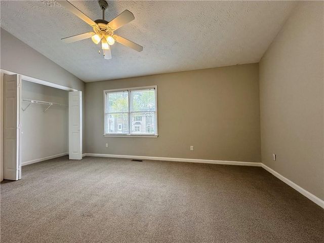 1016 Kennesborough Road NW, Kennesaw, GA 30144