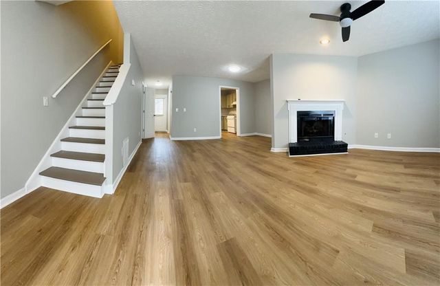 1016 Kennesborough Road NW, Kennesaw, GA 30144