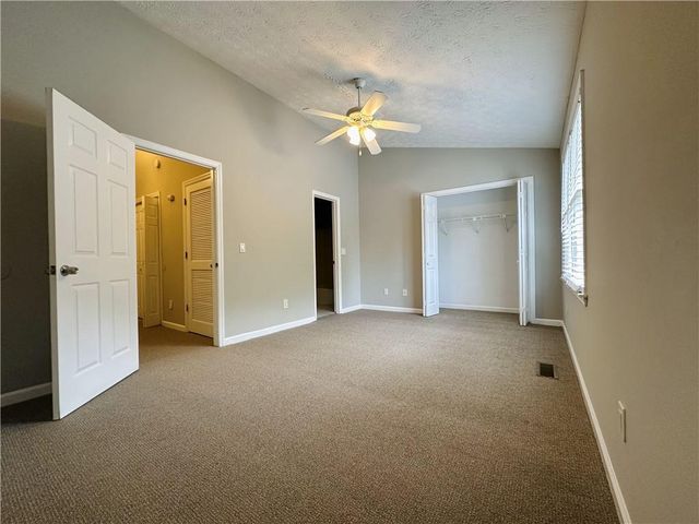 1016 Kennesborough Road NW, Kennesaw, GA 30144