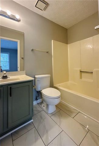 1016 Kennesborough Road NW, Kennesaw, GA 30144