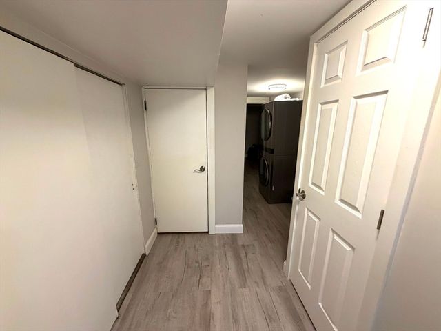 40 Neal St, Walpole, MA 02081