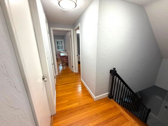 40 Neal St, Walpole, MA 02081