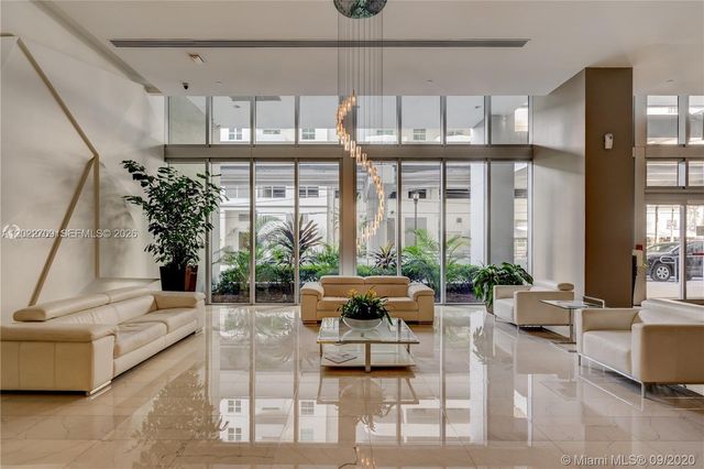 1111 SW 1st Ave 2118, Miami, FL 33130