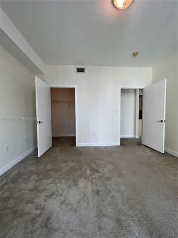 1111 SW 1st Ave 2118, Miami, FL 33130