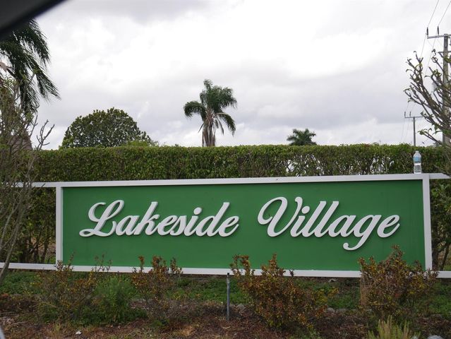721 LORI Drive 208, Palm Springs, FL 33461