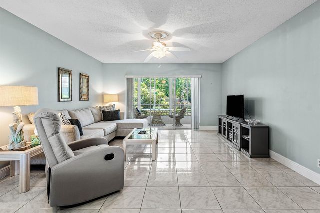 721 LORI Drive 208, Palm Springs, FL 33461