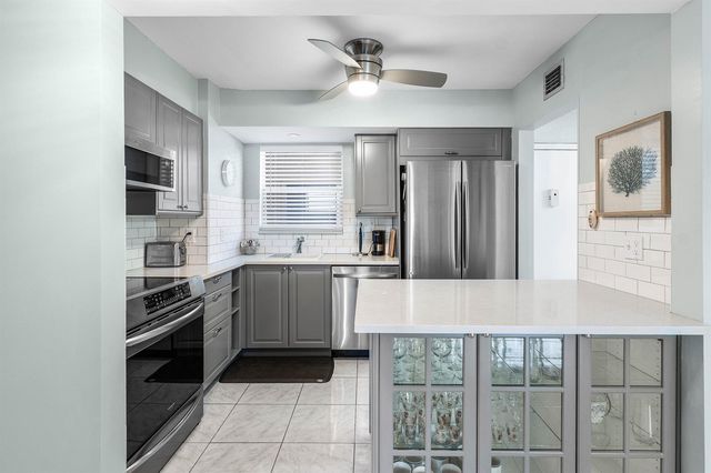 721 LORI Drive 208, Palm Springs, FL 33461