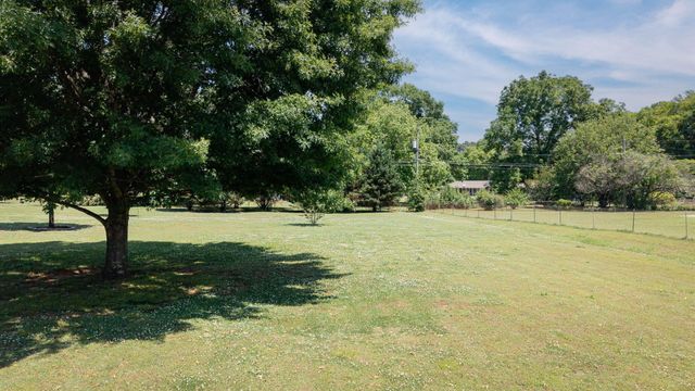 2036 Hickory Valley Road, Chattanooga, TN 37421