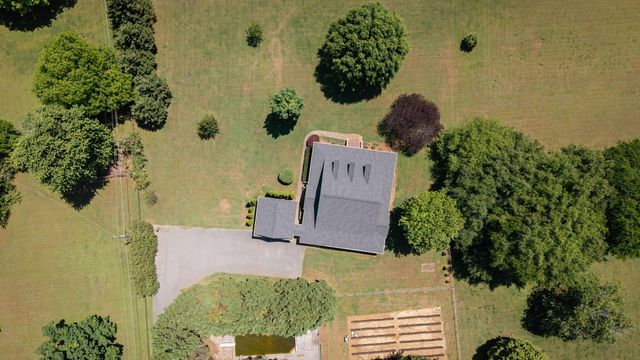 2036 Hickory Valley Road, Chattanooga, TN 37421
