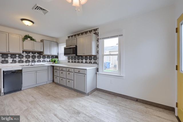 1802 FILBERT ST, York, PA 17404
