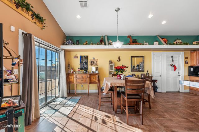 10448 Oleander Avenue, California City, CA 93505