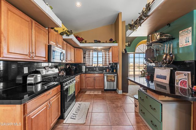 10448 Oleander Avenue, California City, CA 93505