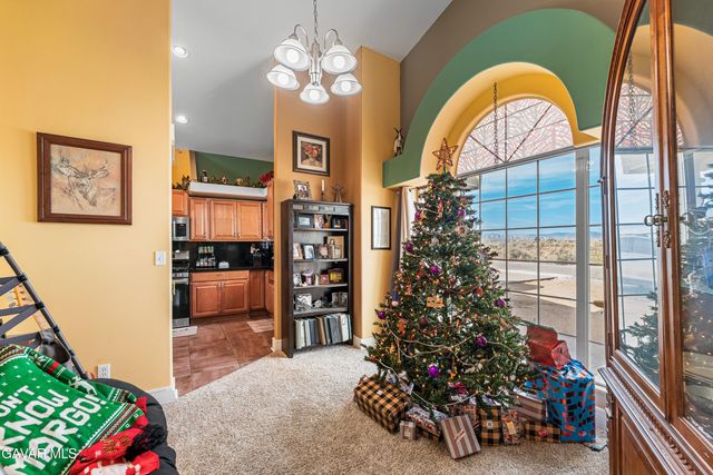 10448 Oleander Avenue, California City, CA 93505