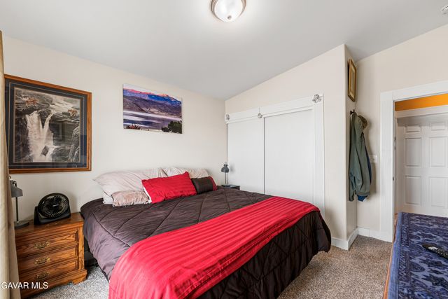 10448 Oleander Avenue, California City, CA 93505