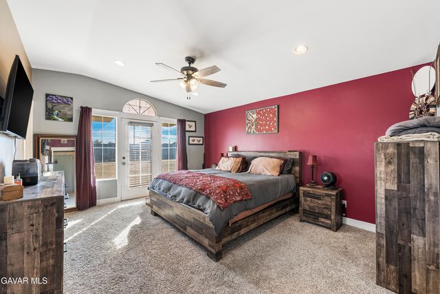 10448 Oleander Avenue, California City, CA 93505