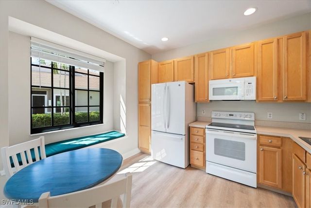 7795 Woodbrook CIR 2904, Naples, FL 34104