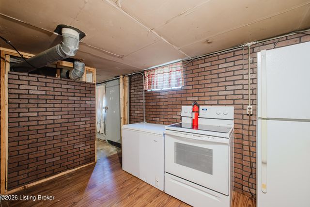 3316 Algonquin Pkwy, Louisville, KY 40211