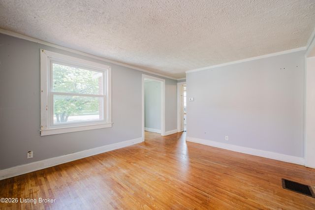 3316 Algonquin Pkwy, Louisville, KY 40211
