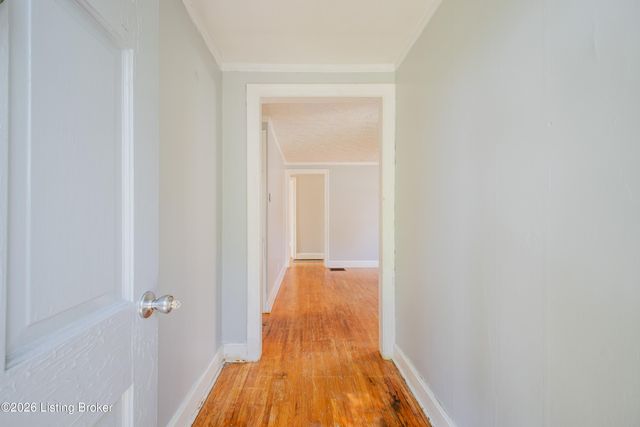 3316 Algonquin Pkwy, Louisville, KY 40211