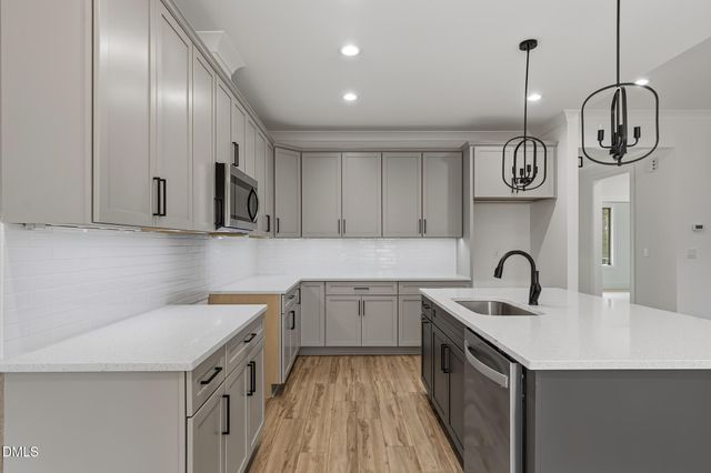 113 Ottawa Drive, Louisburg, NC 27549