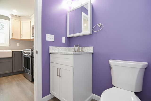 20 Olde Country Village Road, Londonderry, NH 03053