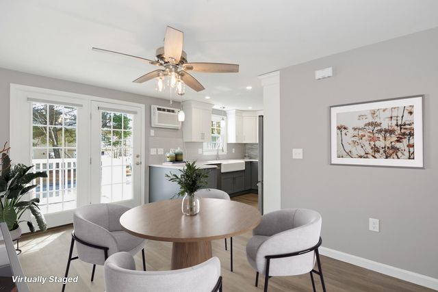 20 Olde Country Village Road, Londonderry, NH 03053