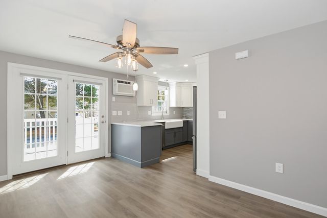 20 Olde Country Village Road, Londonderry, NH 03053