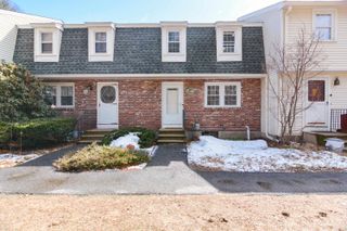 20 Olde Country Village Road, Londonderry, NH 03053