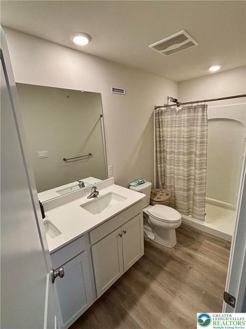 1237 MARTIN Road, Upper Macungie Twp, PA 18031