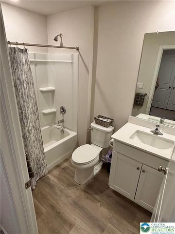 1237 MARTIN Road, Upper Macungie Twp, PA 18031