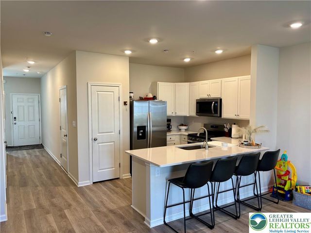 1237 MARTIN Road, Upper Macungie Twp, PA 18031