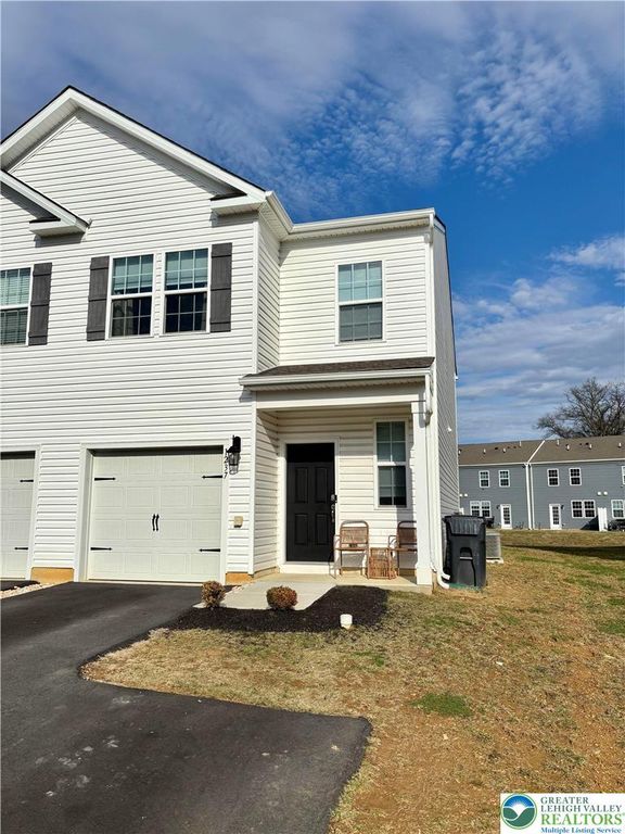 1237 MARTIN Road, Upper Macungie Twp, PA 18031