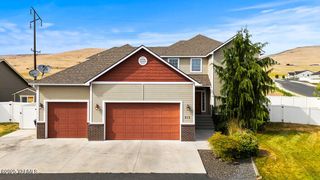815 Trout Lake Ct, Yakima, WA 98901