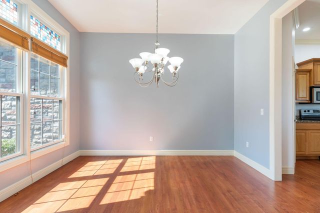 185 Stoney Pointe Drive, Hollister, MO 65672