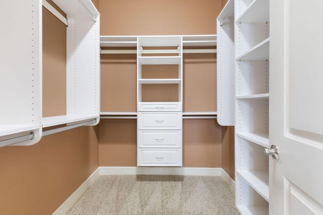 185 Stoney Pointe Drive, Hollister, MO 65672