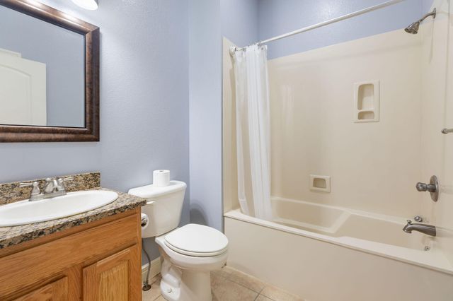 185 Stoney Pointe Drive, Hollister, MO 65672