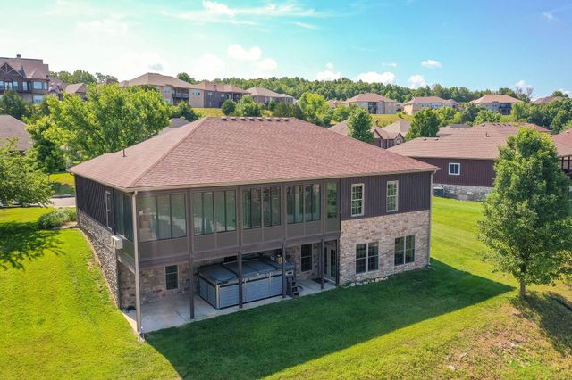185 Stoney Pointe Drive, Hollister, MO 65672